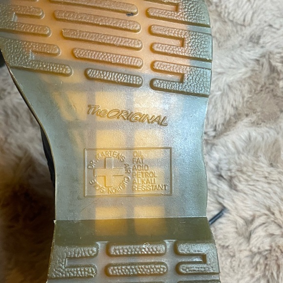 Dr. Martins original combat boots - size 5 - Picture 4 of 5